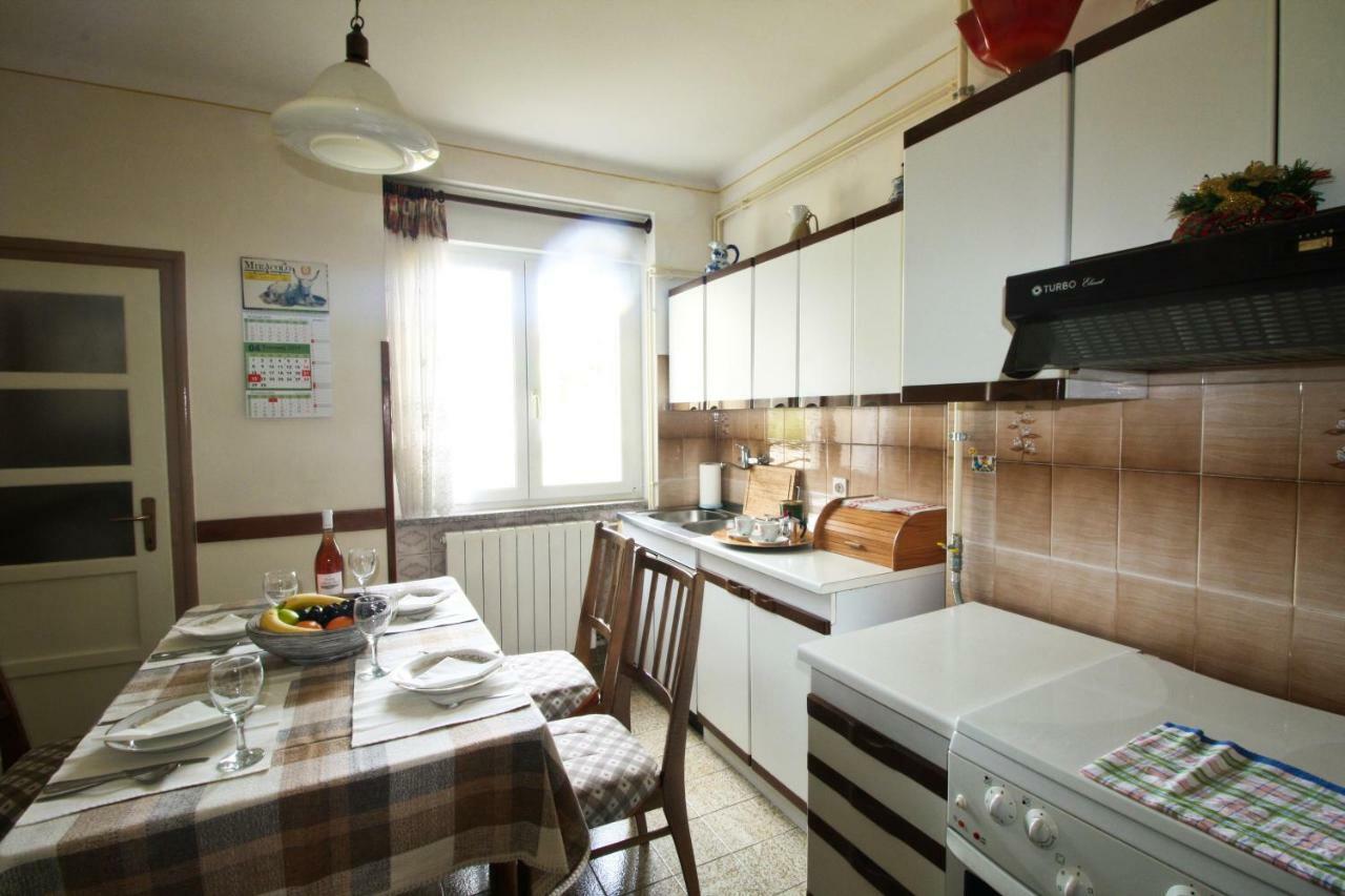 Apartment Persich プーラ エクステリア 写真